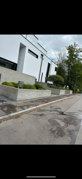 Image 2 : Escalier et garde-corps à Pontpierre : Marien Djimmy - Couvreur, toiture & démoussage Luxembourg