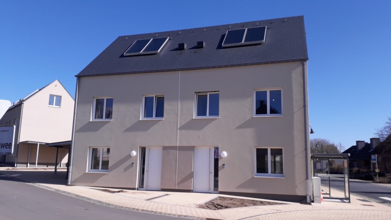 Image 1 : Toiture bâtiment à Clervaux : Holzbau & Bedachungen Mertes Bruno Sàrl