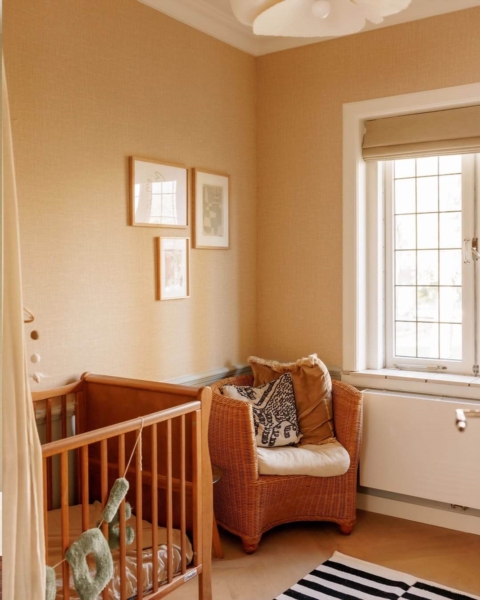 Image 1 : Peinture et habillage mural à Redange-sur-Attert : Peinture René