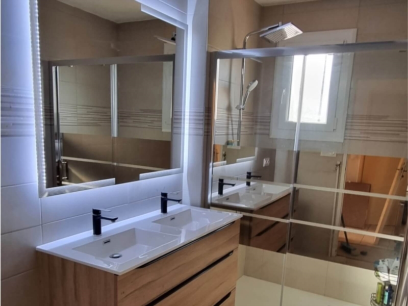 Image 1 : Sanitaire à Bertrange : Lux Salle de Bain Sàrl