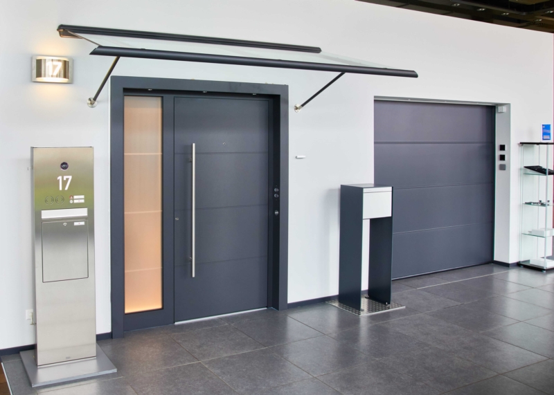Image 2 : Porte pour garage à Leudelange : Koch (Ateliers)