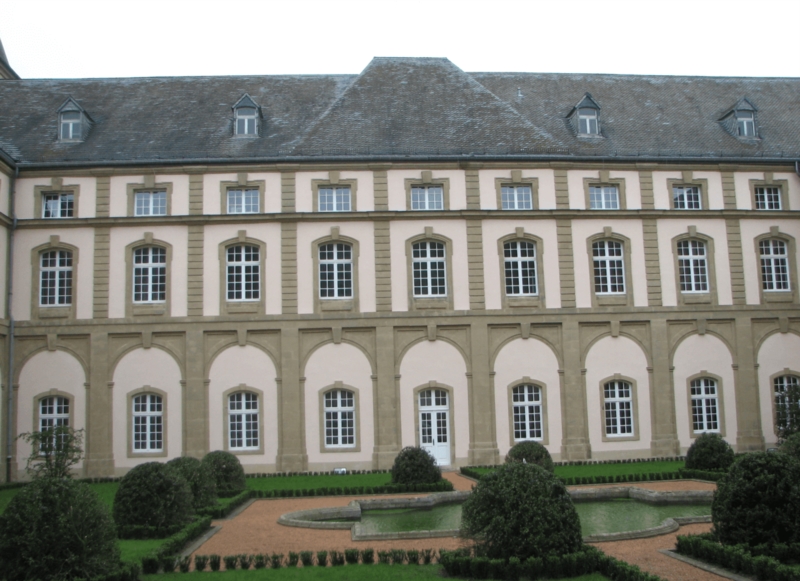 Image 2 : Peinture et habillage mural à Echternach : Peintures Becker
