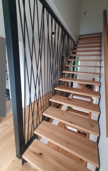Image 19 : Escaliers à Wecker : TS CONCEPT Sàrl -Treppen & Interior Design Schiebetueren