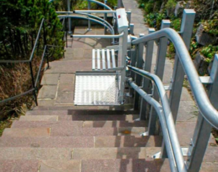 Image 1 : Monte escaliers à Luxembourg : EJC Trapenliftservice