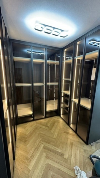 Image 16 : Travaux de menuiserie à Luxembourg : Menuiserie Artirado