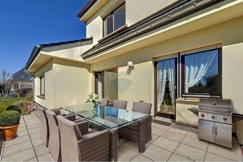 Image 2 : Agence immobilière à Bertrange : RE/MAX - Prestige