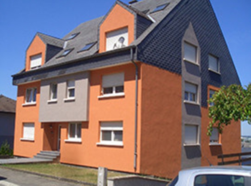 Image 4 : Façade bâtiment à Stadtbredimus : Malermeister Sander