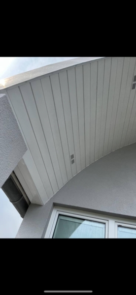 Image 15 : Escalier et garde-corps à Pontpierre : Marien Djimmy - Couvreur, toiture & démoussage Luxembourg