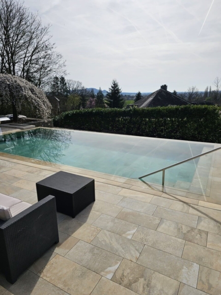 Image 21 : Constructeur de piscine à Itzig : Delvaux Nautilus Idros