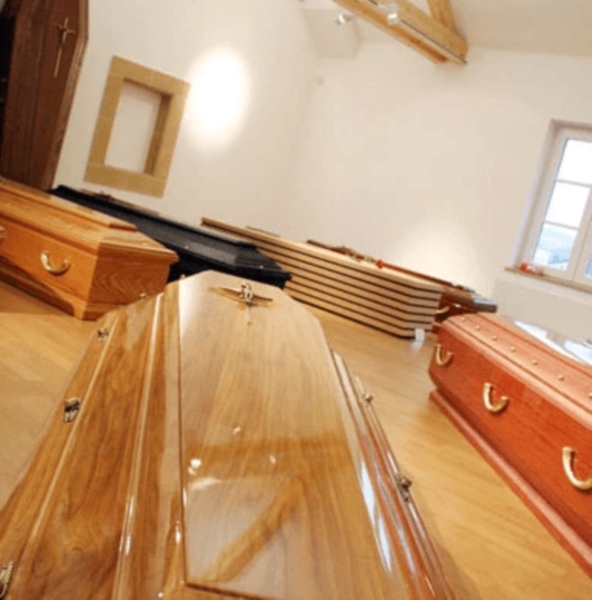 Image 3 : Pompes funèbres à Differdange : Pompes Funèbres Henkes Succ. Calmes