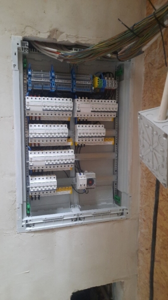 Image 20 : Installateur électricien à Luxembourg : Electro Noor