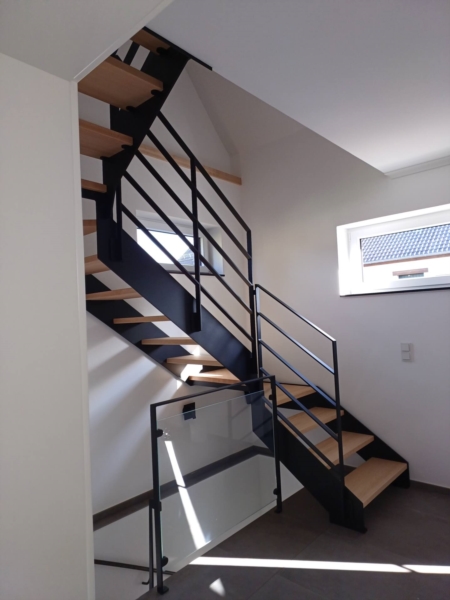 Image 91 : Escaliers à Wecker : TS CONCEPT Sàrl -Treppen & Interior Design Schiebetueren