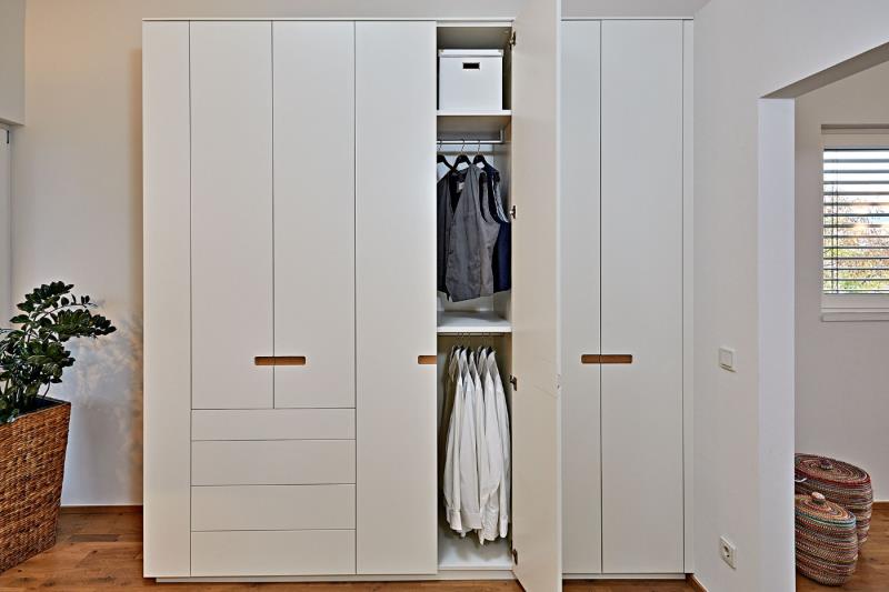 Image 92 : Escaliers à Wecker : TS CONCEPT Sàrl -Treppen & Interior Design Schiebetueren